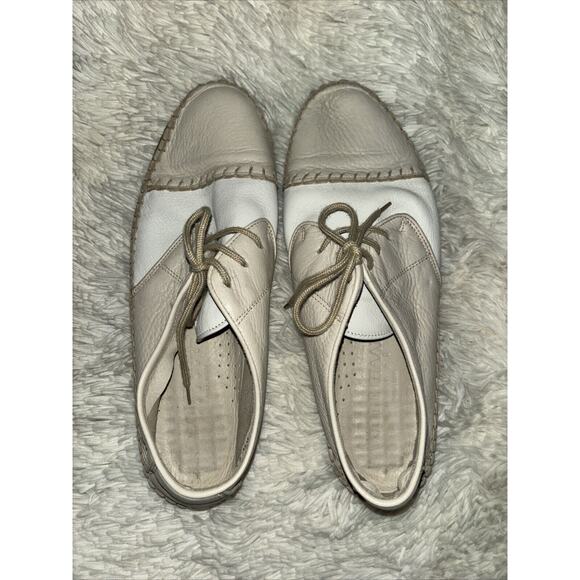 NWOB Cole Haan Soft Leather Lace Up Flats Size 7.5 AA - Picture 3 of 9